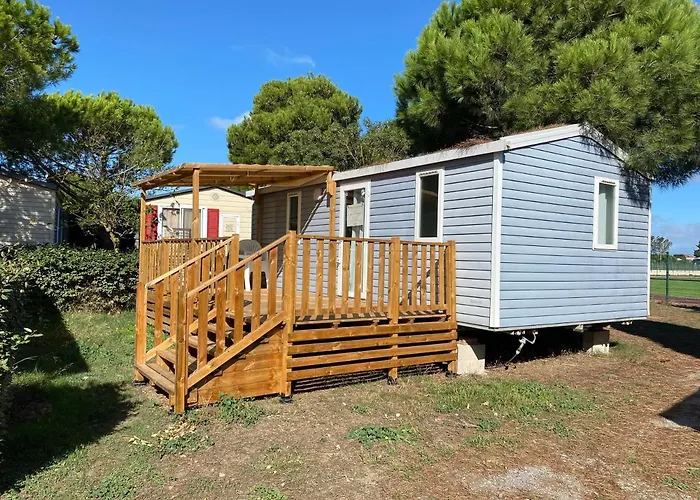 Le Soleou Кемпинг *